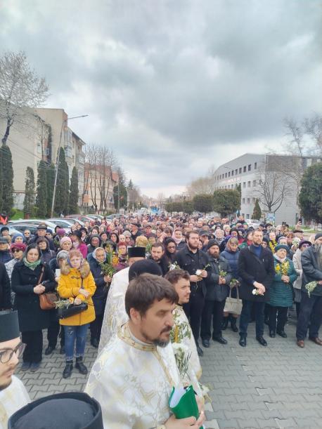Pelerinaj de Florii la Dorohoi – Tineri, Icoane și Credință Vie (12 aprilie 2025)