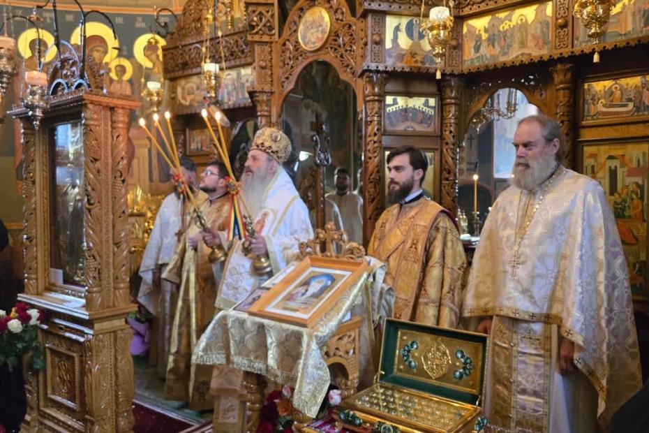 Conferința preoțească de primăvară a Protopopiatului Dorohoi, prezidată de IPS Teofan, desfășurată la Mănăstirea Gorovei