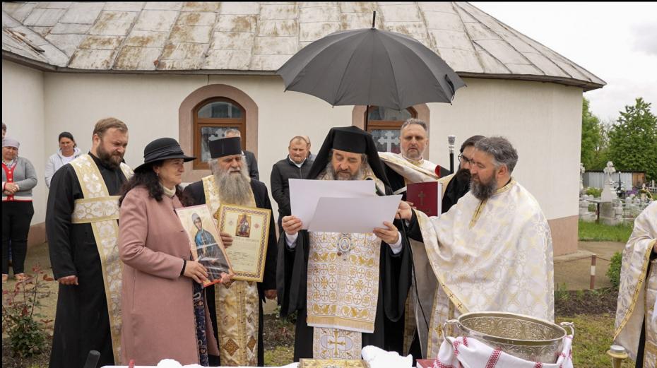 Sfințirea casei de prăznuire din parohia Dealu Crucii, un prilej de binecuvântare și comuniune