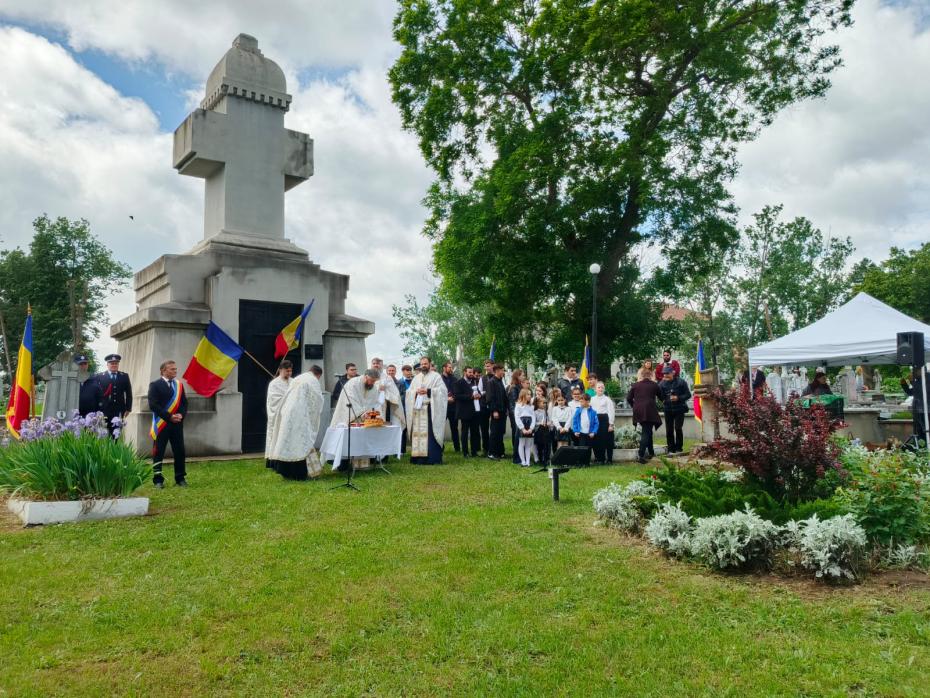 Ziua Eroilor comemorată cu solemnitate la Dorohoi