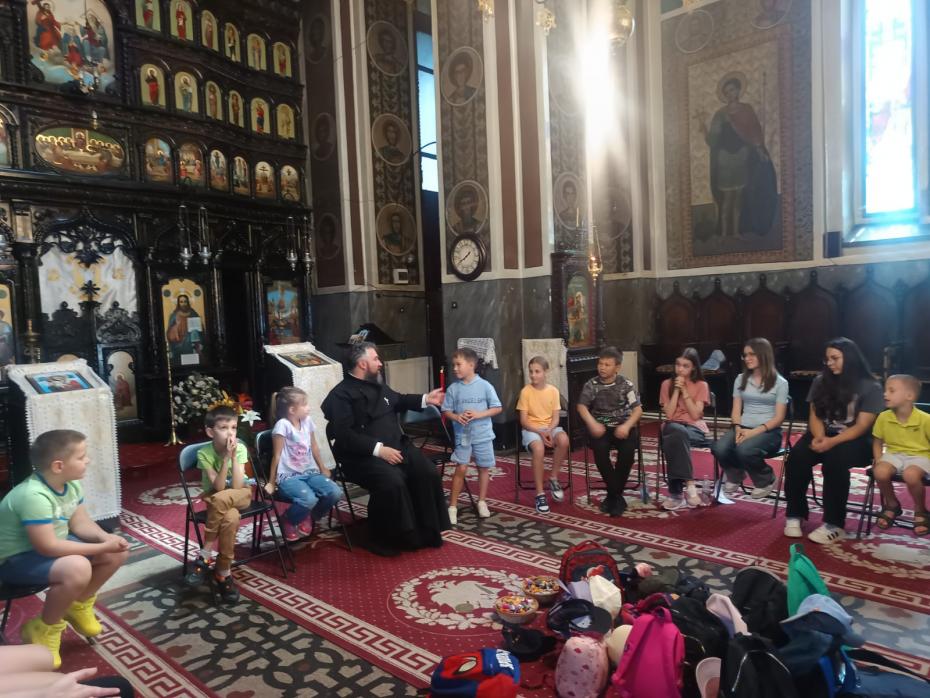 Omagierea Sfântului Voievod Ștefan cel Mare la Dorohoi – o lecție de istorie și credință pentru cei mici
