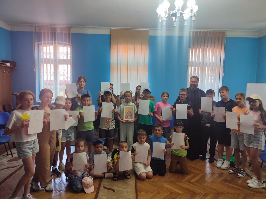 Omagierea Sfântului Voievod Ștefan cel Mare la Dorohoi – o lecție de istorie și credință pentru cei mici